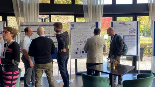 Lively discussion during the poster presentations…